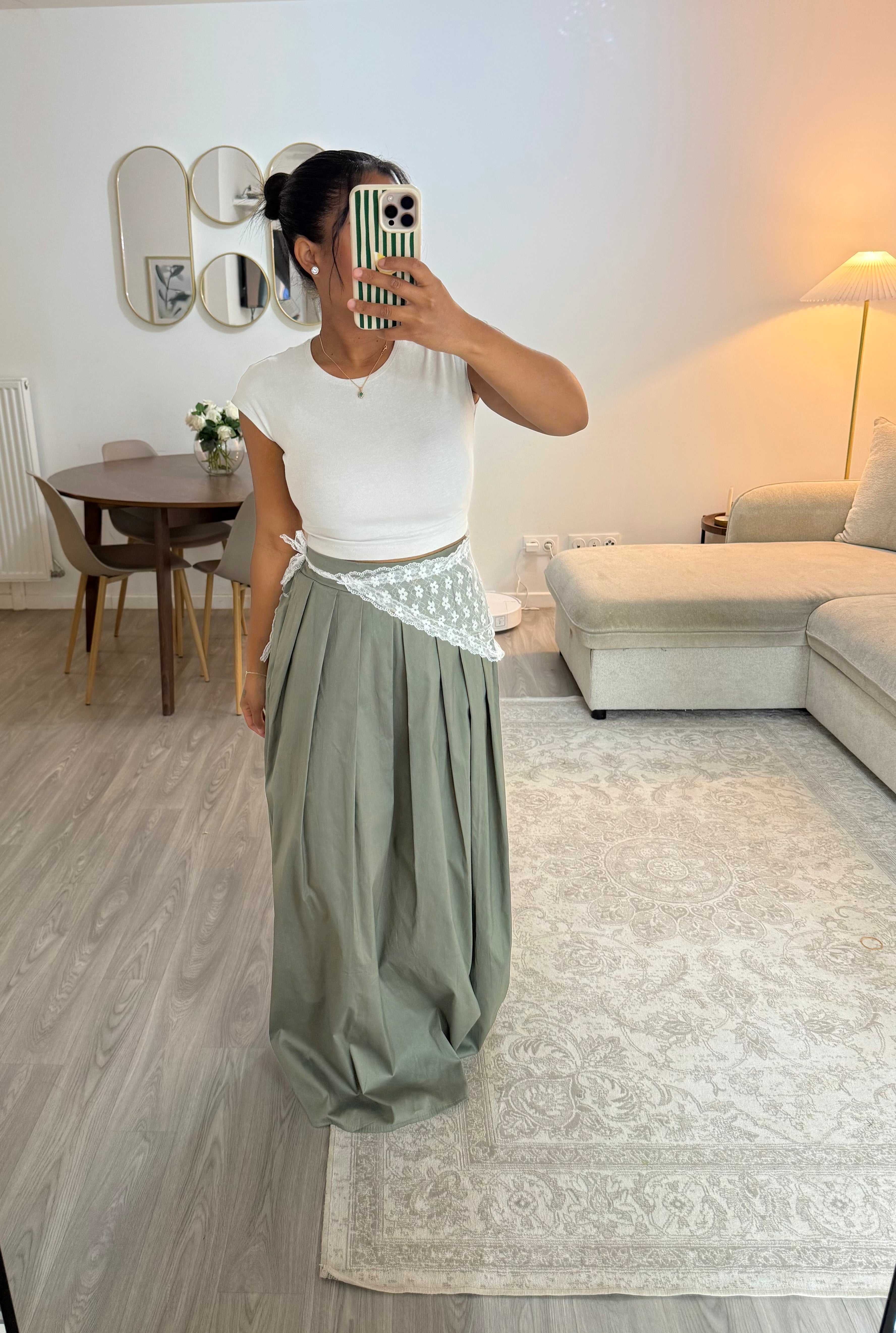 Jupe dentelle kaki