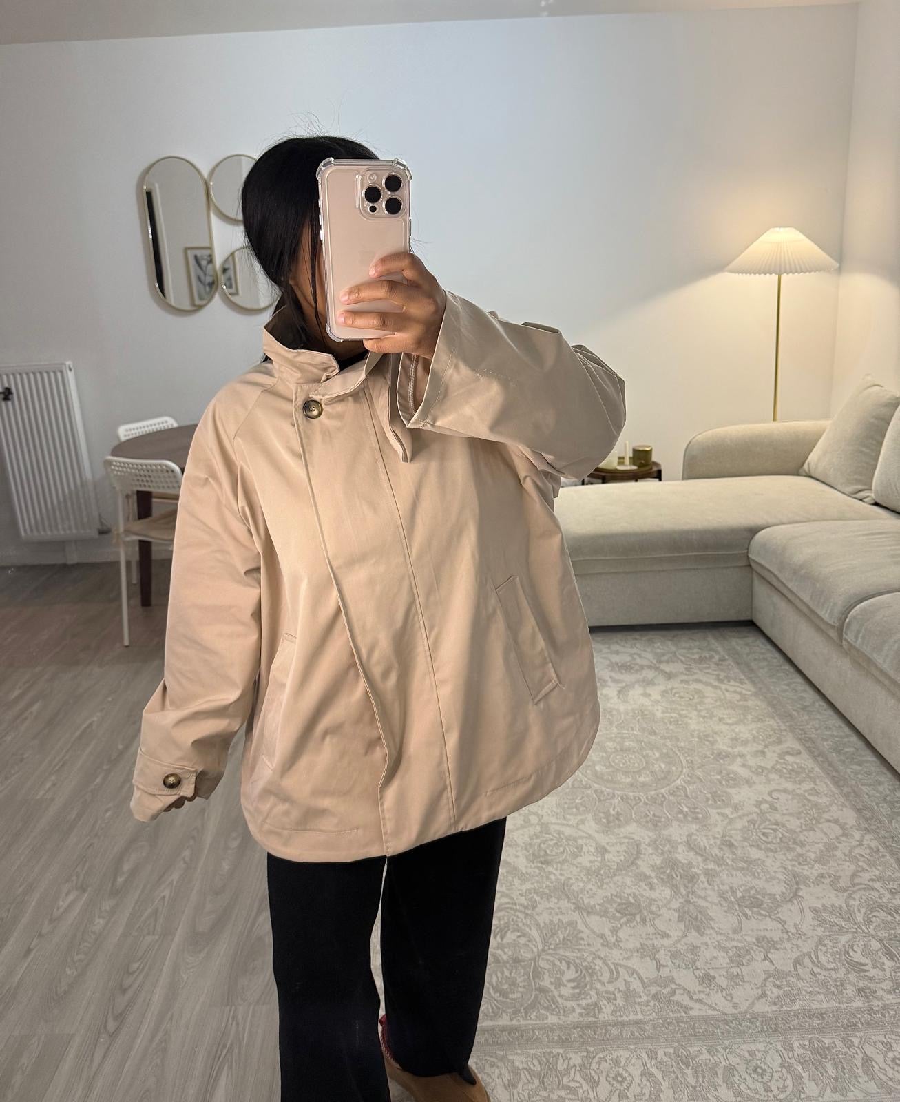 Trench court beige