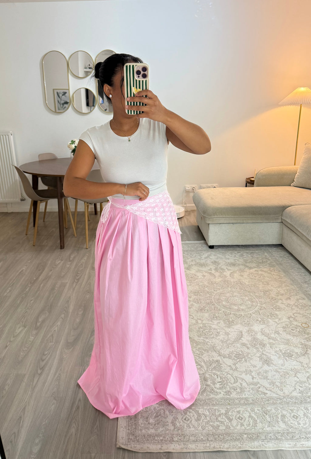Jupe dentelle rose