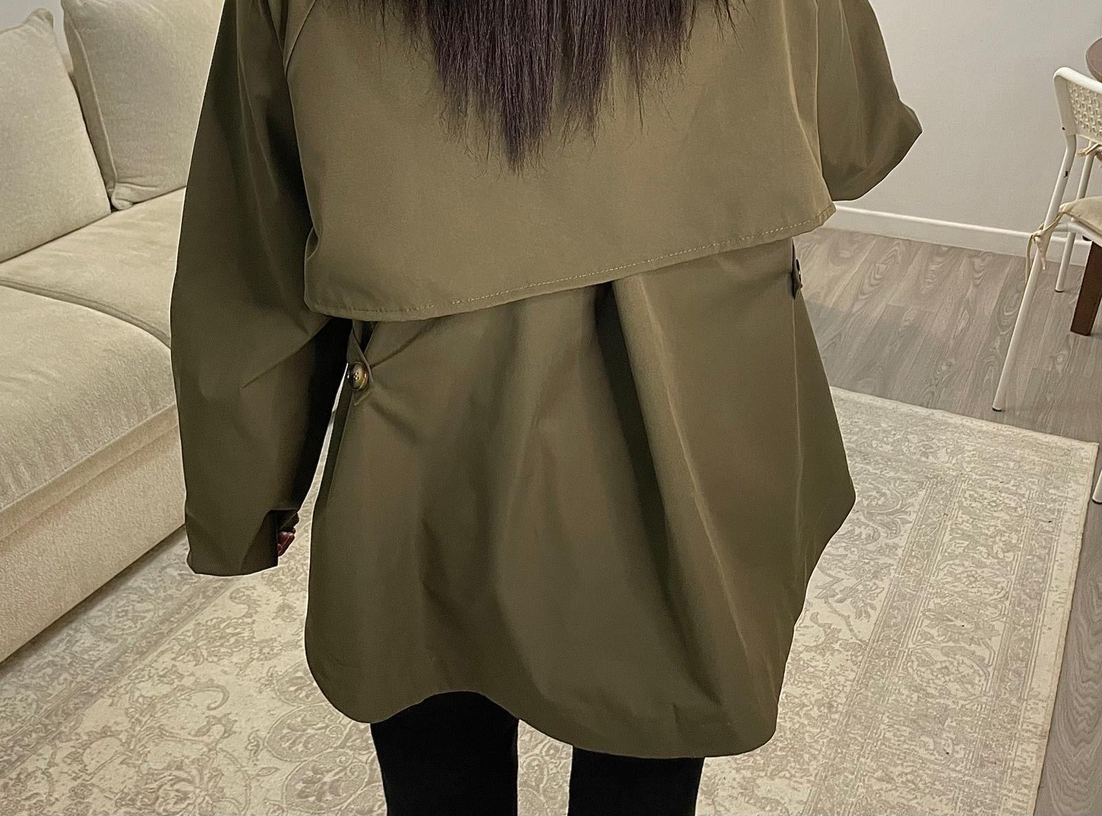 Trench court kaki