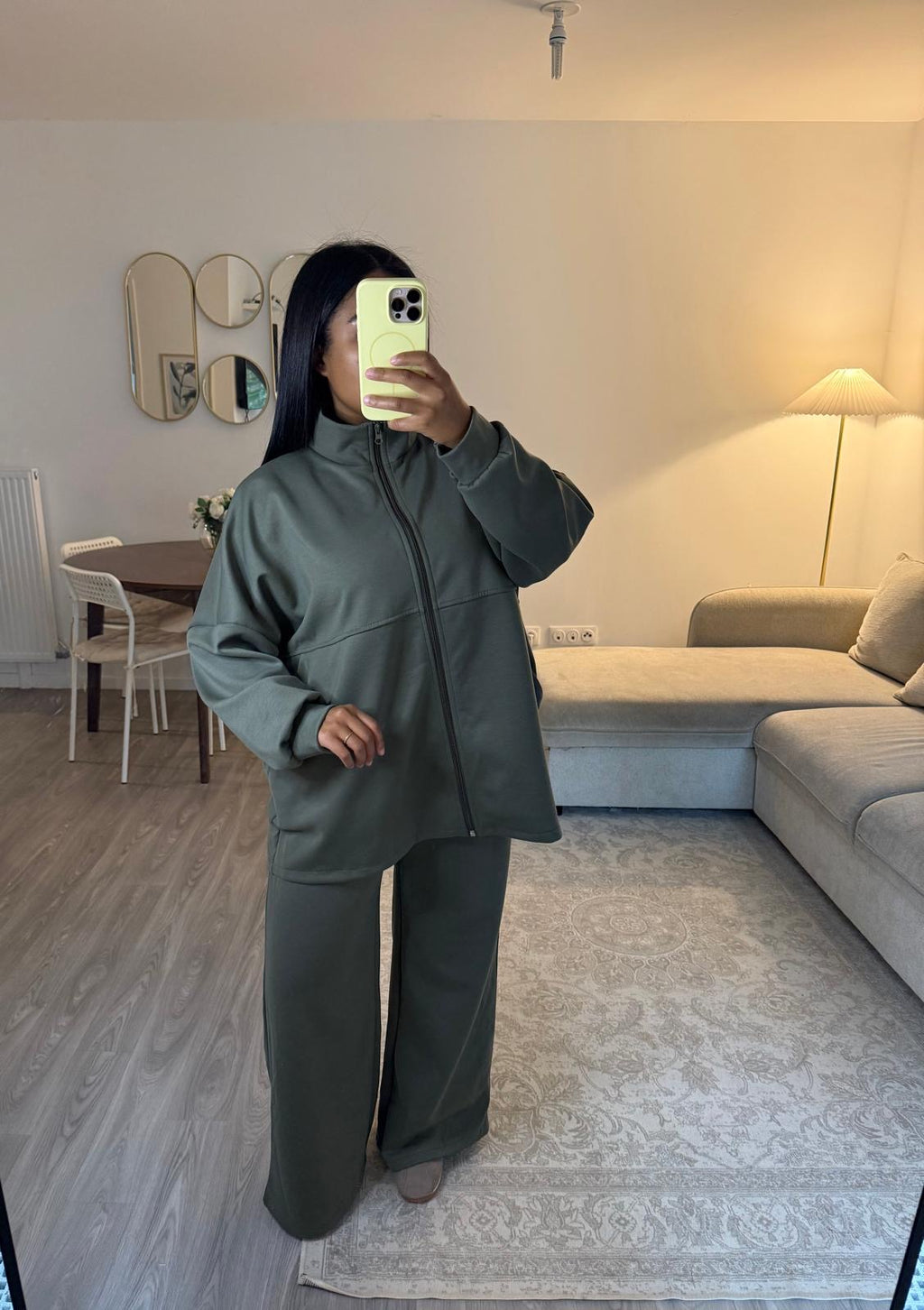 Ensemble Nessya kaki