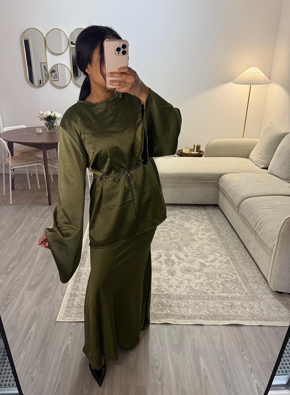 Ensemble kaki