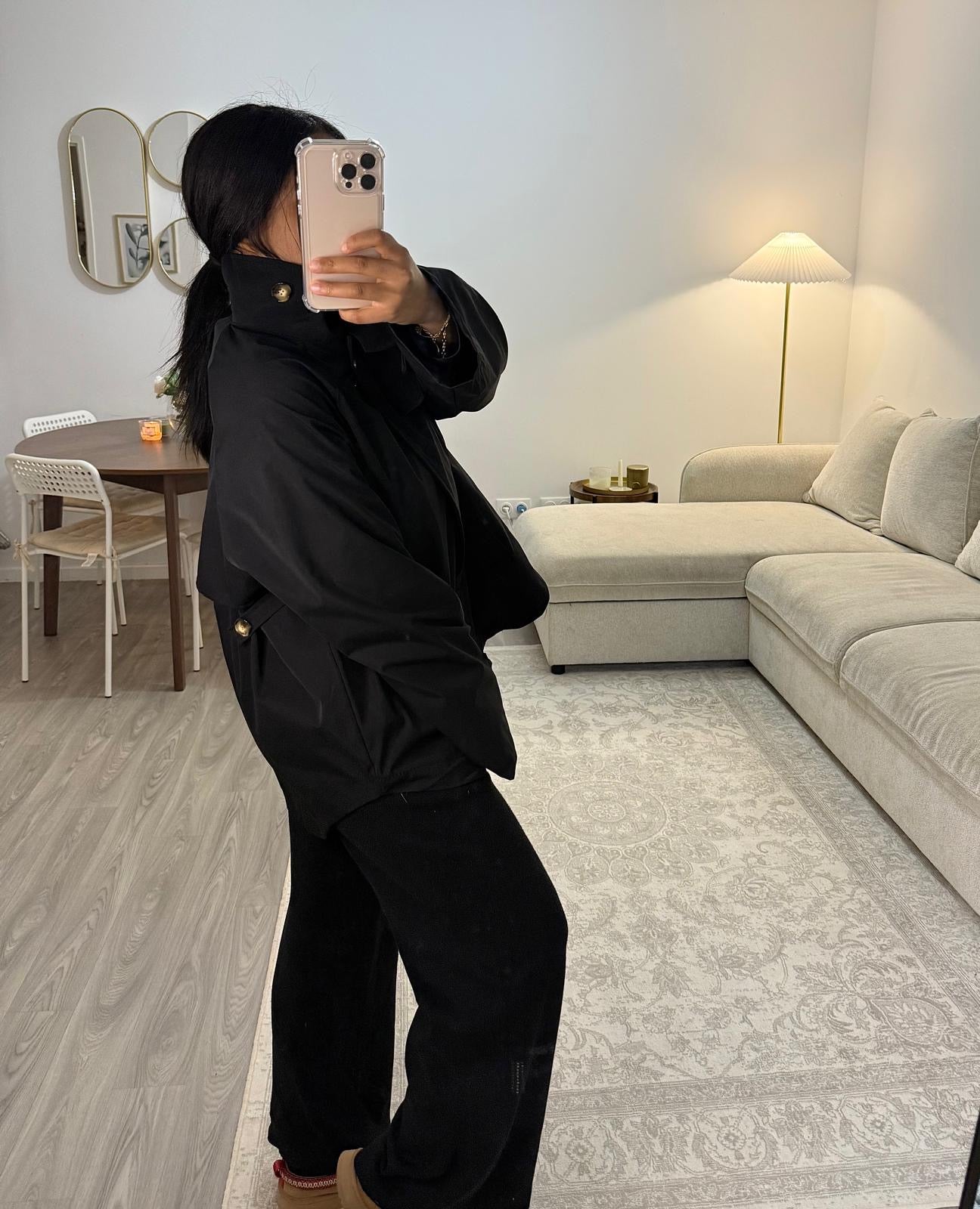 Trench court noir