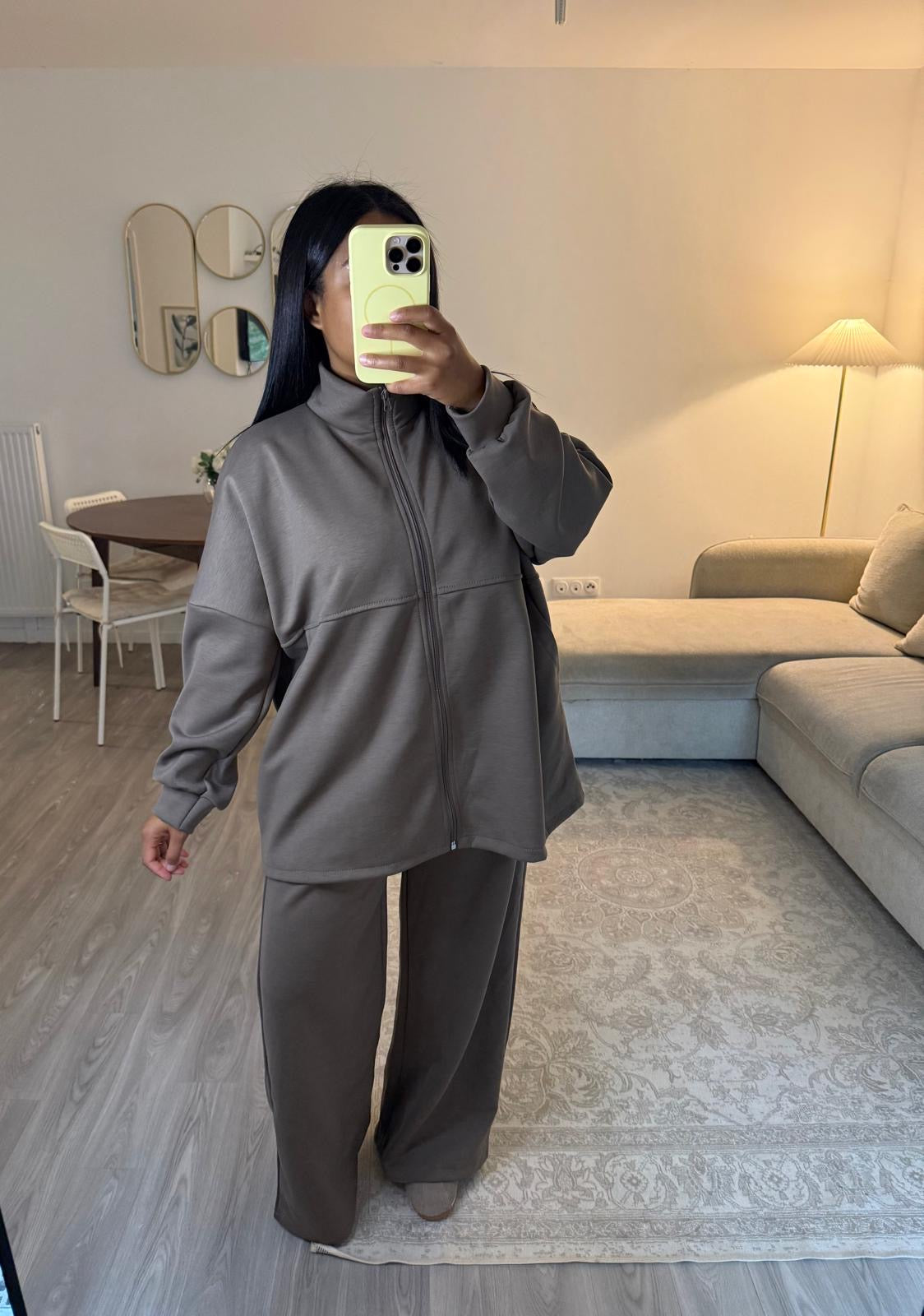 Ensemble Nessya Taupe