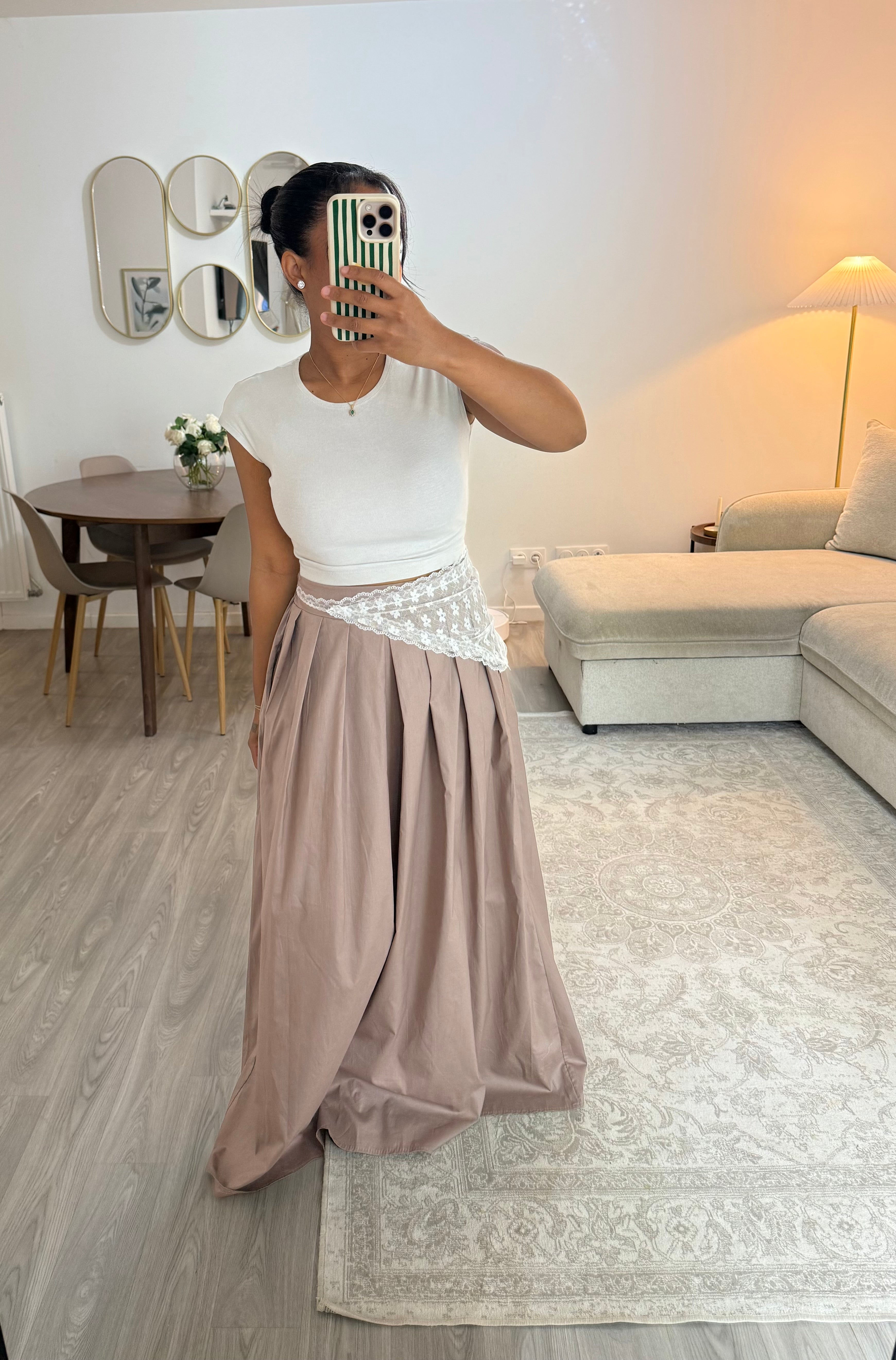 Jupe dentelle taupe